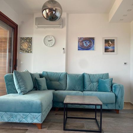 Bitcoin And Ethereum Deluxe Apartments Bar Exterior foto
